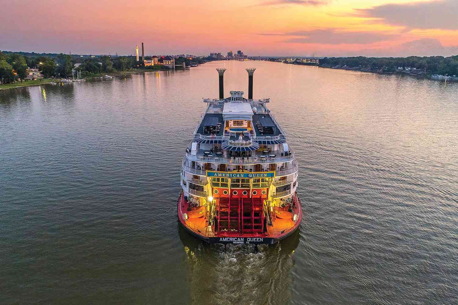 louisville-american-queen-ship-AQSMS0322-6e069b56e4c54fd0a21f31d57c627e24.jpg