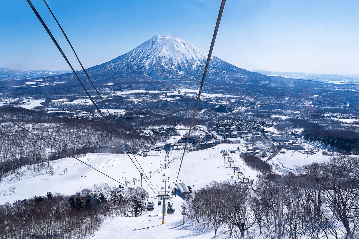 niseko-japan-caxton-travel-smarter-blog-top-2022-2023-ski-resorts.jpg